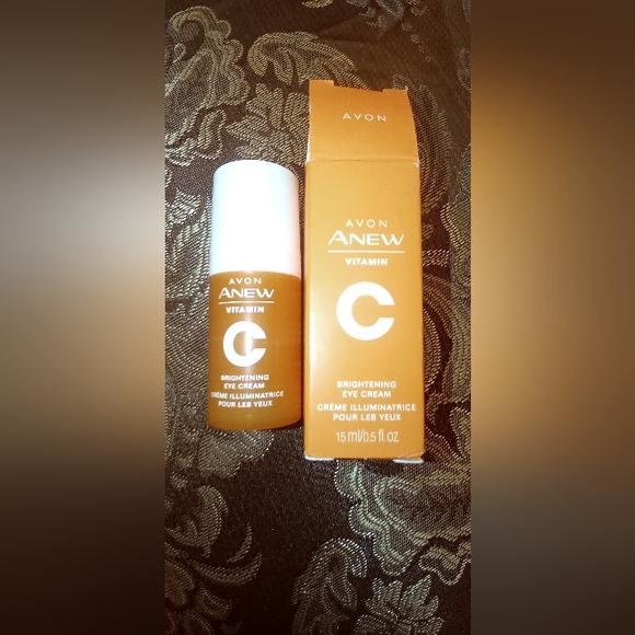 New ANEW Vitamin C Eye Cream - Picture 1 of 3